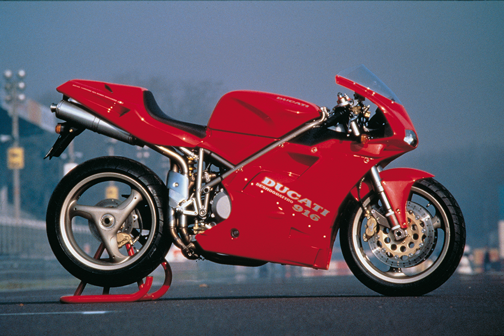 Ducati_916_1994_Road