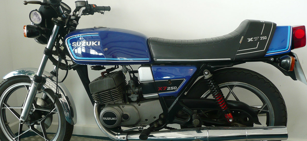 Suzuki GT250 CC motorbike